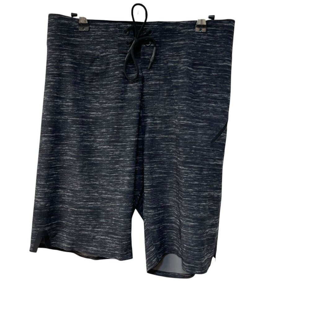 Lululemon Current State Board Short Swim Trunk Men’s Size 32 Beach Vacation Surf